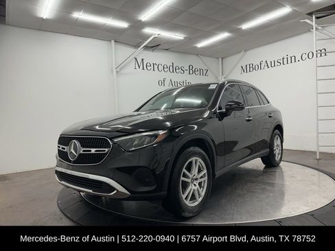 Used 2023 Mercedes-Benz GLC 300 image 3