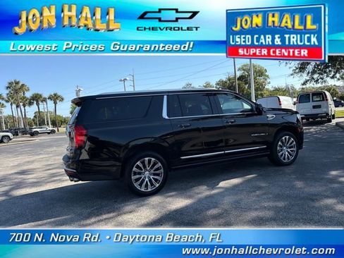Used 2021 GMC Yukon XL Denali w/ Denali Premium Package AWD/4WD image 15