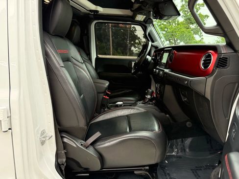 Used 2019 Jeep Wrangler Unlimited Rubicon image 36