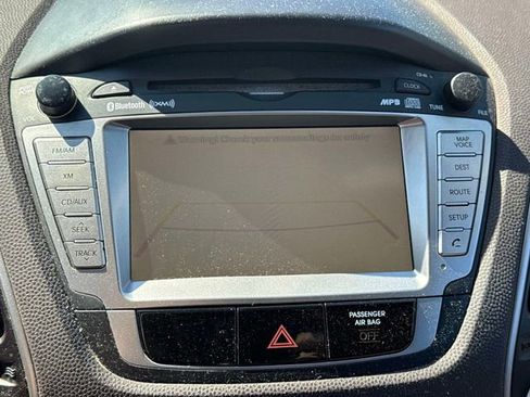Used 2010 Hyundai Tucson GLS FWD image 32