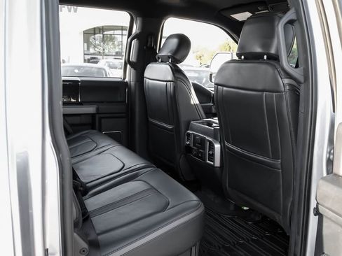 Used 2022 Ford F350 Platinum w/ FX4 Off-Road Package image 41