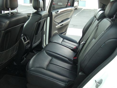 Used 2010 Mercedes-Benz GL 450 4MATIC 4dr GL 450 image 18