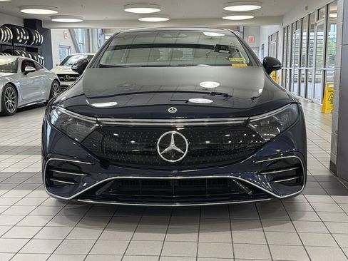 Used 2023 Mercedes-Benz EQS 580 4MATIC Sedan image 2