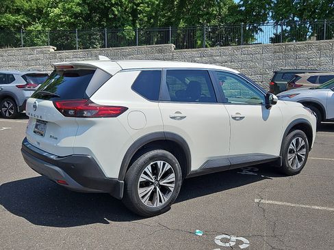 Certified 2023 Nissan Rogue SV AWD/4WD image 5