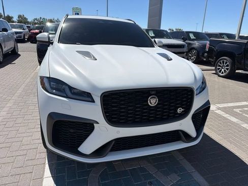 Used 2022 Jaguar F-PACE SVR AWD/4WD image 17