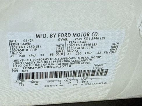 Used 2025 Ford Explorer Active AWD/4WD image 33