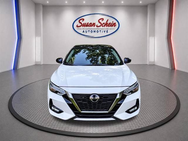 Used 2023 Nissan Sentra SR w/ Trunk Package FWD image 2