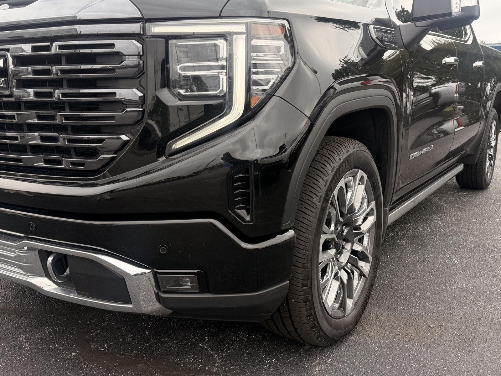 Used 2023 GMC Sierra 1500 Denali Ultimate AWD/4WD image 29