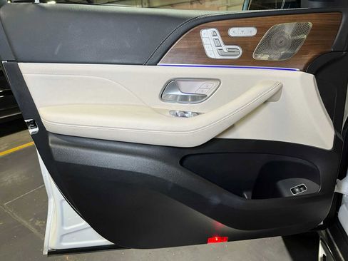 Certified 2024 Mercedes-Benz GLS 580 4MATIC image 21