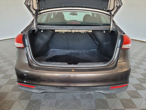 Used 2017 Kia Forte LX FWD image 29