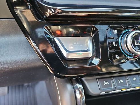 Used 2024 GMC Sierra 1500 AT4X w/ AT4X AEV Edition image 16