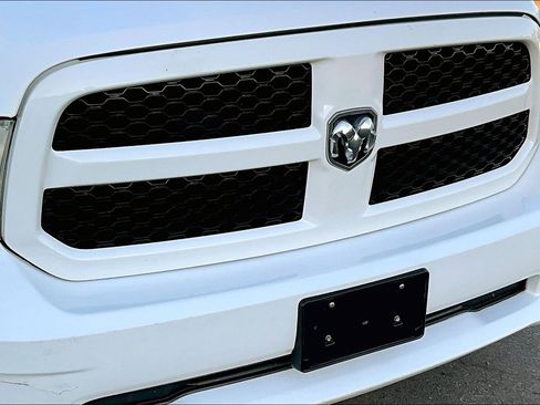 Used 2015 RAM 1500 Express image 26