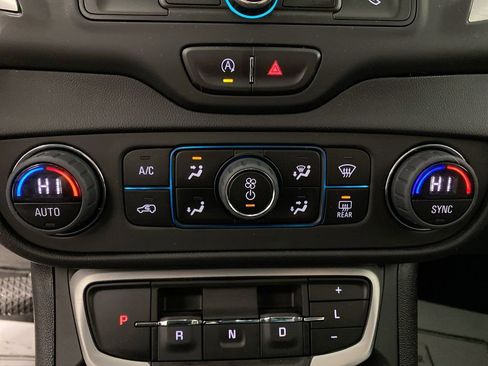 Certified 2023 GMC Terrain SLE w/ Driver Convenience Package image 18