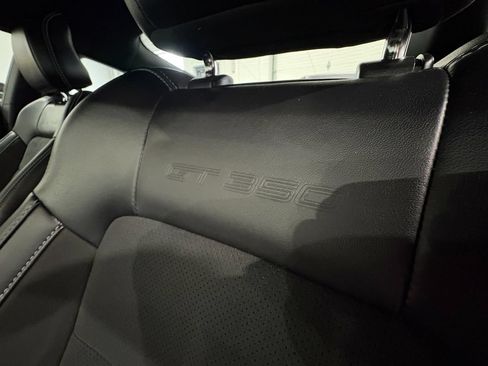 Used 2017 Ford Mustang Shelby GT350 w/ Convenience Package RWD image 12