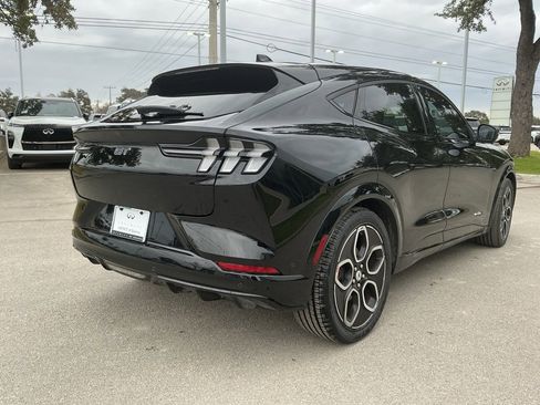 Used 2021 Ford Mustang Mach-E GT image 5