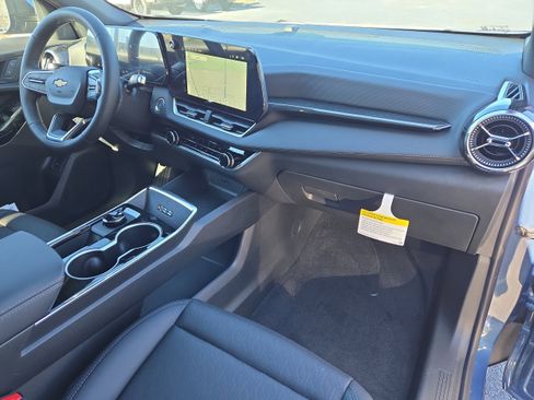 New 2026 Chevrolet Equinox LT w/ Convenience Package II image 44