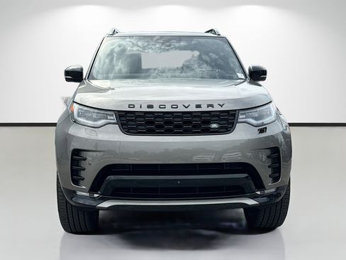 Used 2025 Land Rover Discovery Dynamic SE AWD/4WD image 8