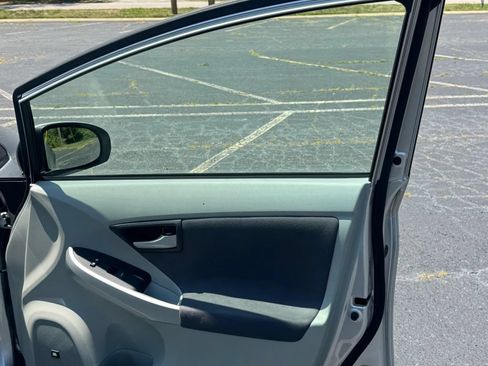 Used 2010 Toyota Prius One FWD image 18