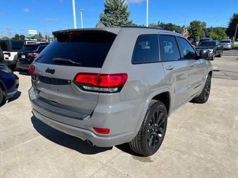 Certified 2021 Jeep Grand Cherokee Laredo X AWD/4WD image 6