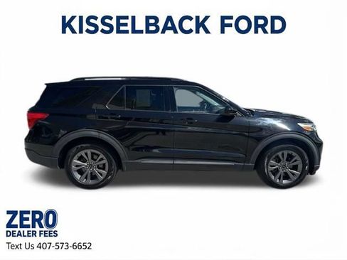 Certified 2022 Ford Explorer XLT w/ Equipment Group 202A RWD image 2