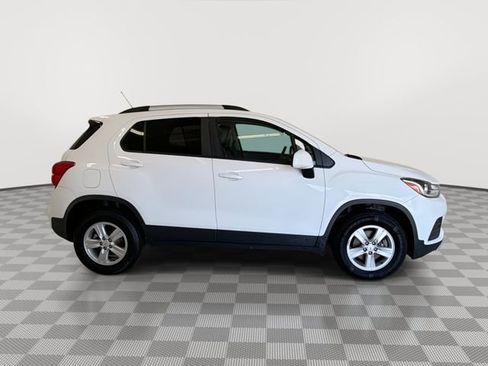 Used 2021 Chevrolet Trax LT AWD/4WD image 12