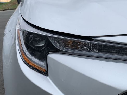 Used 2024 Toyota Corolla LE image 9