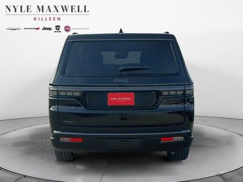 New 2026 Jeep Grand Wagoneer L Limited AWD/4WD image 15