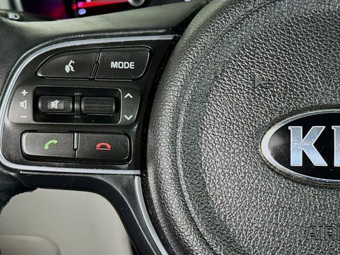 Used 2016 Kia Optima EX w/ Premium Package FWD image 11