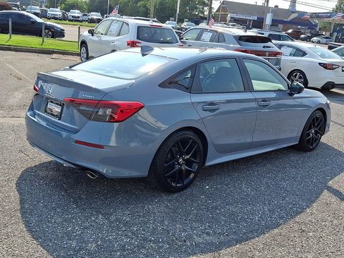 Used 2024 Honda Civic Sport image 4