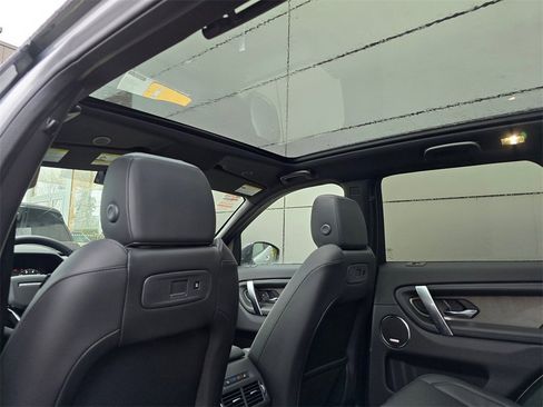 New 2025 Land Rover Discovery Sport Dynamic SE image 26