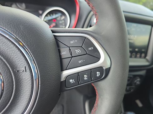 Used 2021 Jeep Compass Trailhawk AWD/4WD image 25