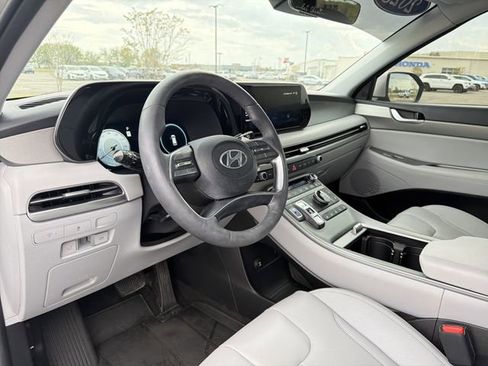 Used 2025 Hyundai Palisade SEL image 11