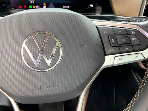 Used 2024 Volkswagen Atlas SE FWD image 25