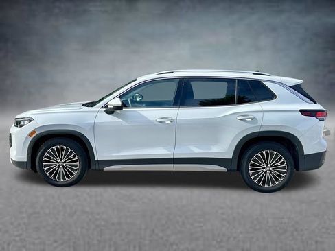 Certified 2026 Volkswagen Tiguan S w/ 18" Wheel Package FWD image 8