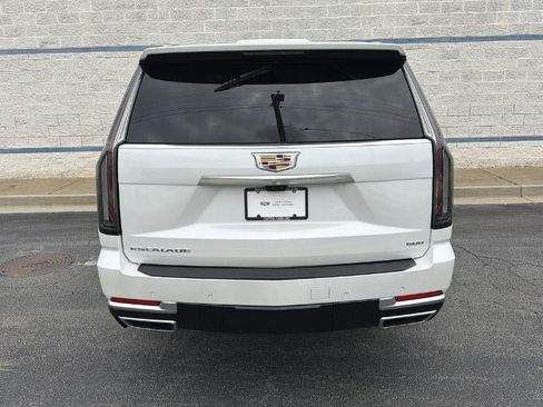 Certified 2025 Cadillac Escalade ESV Premium Luxury w/ Touring Package AWD/4WD image 6