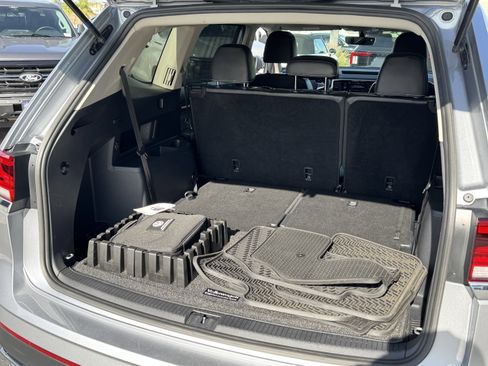 Used 2022 Volkswagen Atlas SE w/ Panoramic Sunroof Package image 39