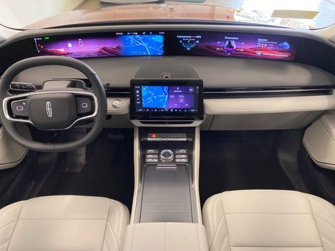 New 2026 Lincoln Nautilus Premier w/ Equipment Group 102A AWD/4WD image 17