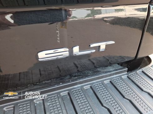 Certified 2025 GMC Sierra 1500 SLT AWD/4WD image 27