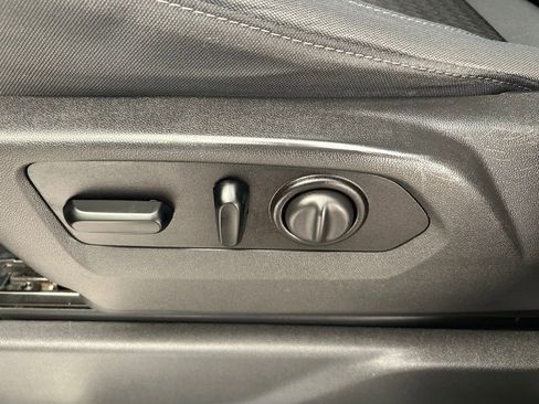 Used 2020 Chevrolet Silverado 1500 LT Trail Boss image 29