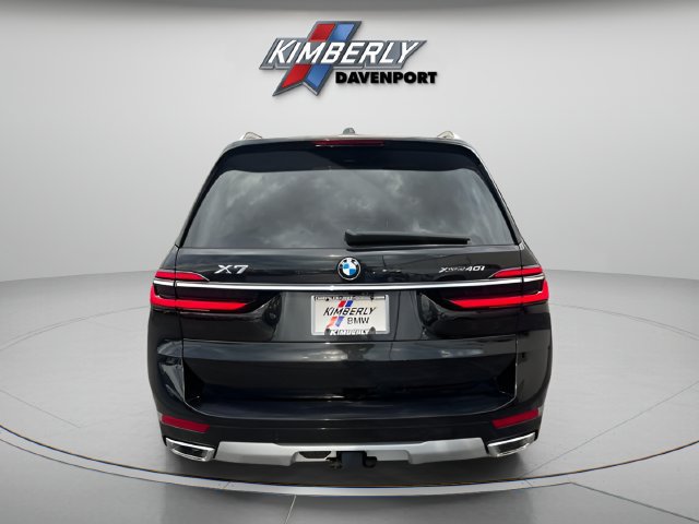 Used 2026 BMW X7 xDrive40i AWD/4WD image 4