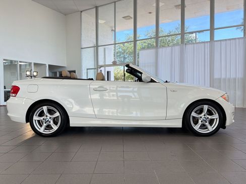 Used 2013 BMW 128i Convertible RWD image 8
