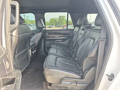 Used 2021 Ford Expedition Max Limited image 12