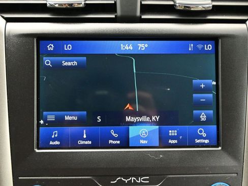 Used 2020 Ford Fusion SE FWD image 19