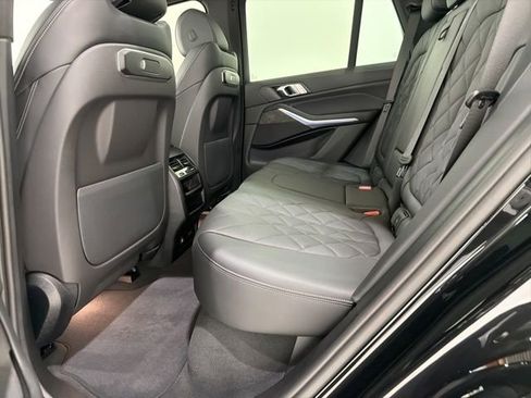 Certified 2024 BMW X5 xDrive40i AWD/4WD image 17