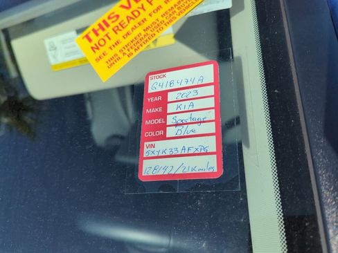 Certified 2023 Kia Sportage EX image 6