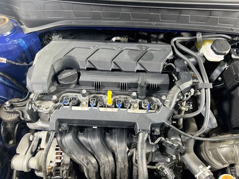 Used 2024 Hyundai Venue Limited FWD image 28