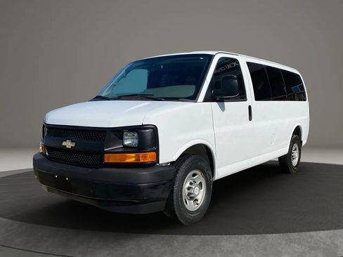 Used 2017 Chevrolet Express 2500 LS image 2