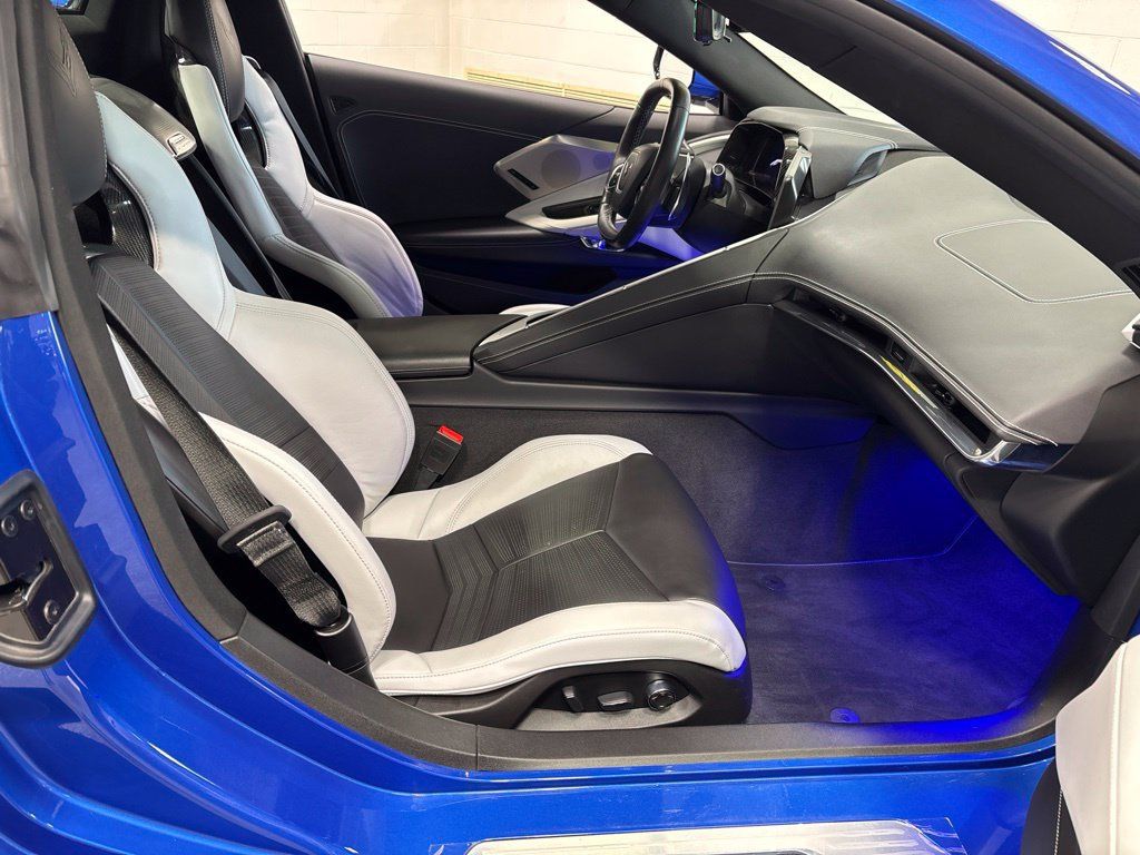 Used 2020 Chevrolet Corvette Stingray Preferred Conv w/ 2LT Preferred Equipment Group RWD image 10