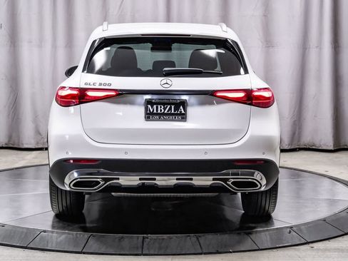 Certified 2026 Mercedes-Benz GLC 300 GLC 300 image 3