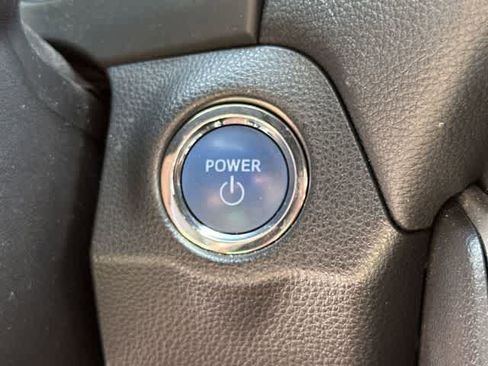 Used 2022 Toyota RAV4 XSE AWD/4WD image 11